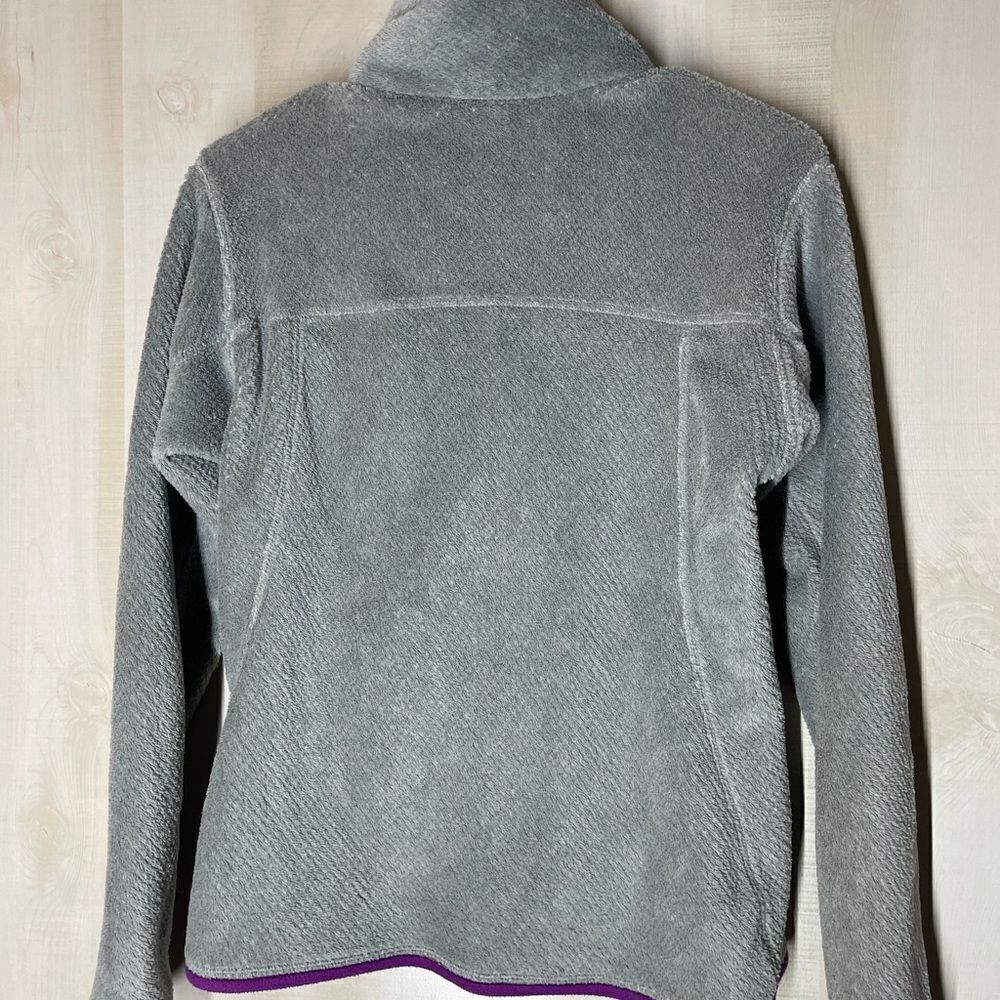 Patagonia gray‎ fleece pullover purple trim, size small - Picture 7 of 11